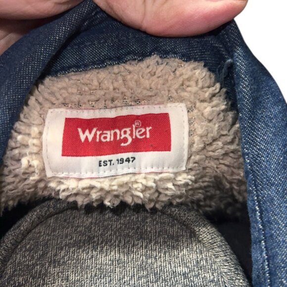 Wrangler Men LG Faux‎ Fur Lined Long Sleeve Button Down Blue Denim Shirt - Picture 7 of 8